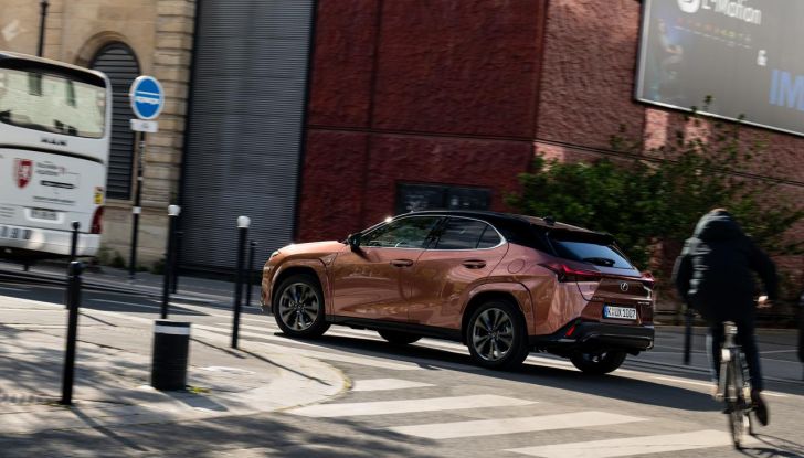 Lexus UX 300h: il crossover si aggiorna con l’arrivo del model year 2024 - Foto 69 di 136