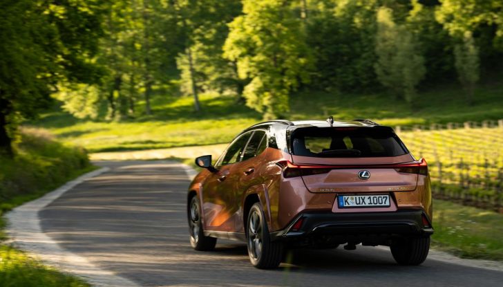 Lexus UX 300h: il crossover si aggiorna con l’arrivo del model year 2024 - Foto 85 di 136