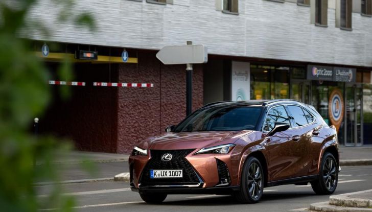 Lexus UX 300h: il crossover si aggiorna con l’arrivo del model year 2024 - Foto 68 di 136