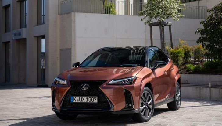 Lexus UX 300h: il crossover si aggiorna con l’arrivo del model year 2024 - Foto 54 di 136
