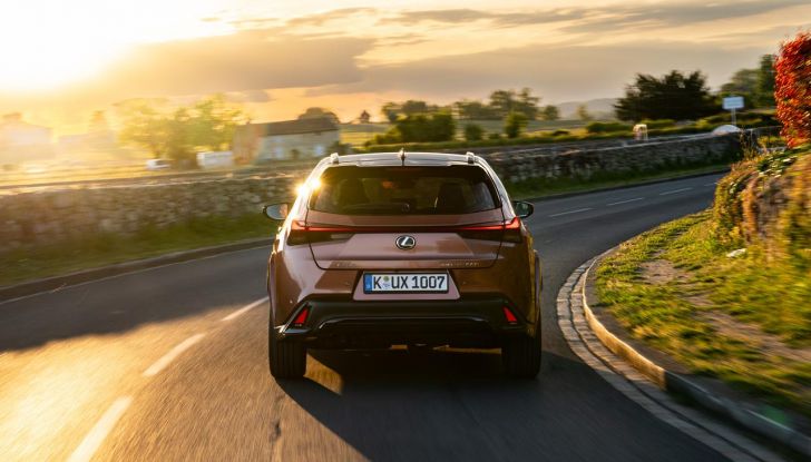 Lexus UX 300h: il crossover si aggiorna con l’arrivo del model year 2024 - Foto 79 di 136