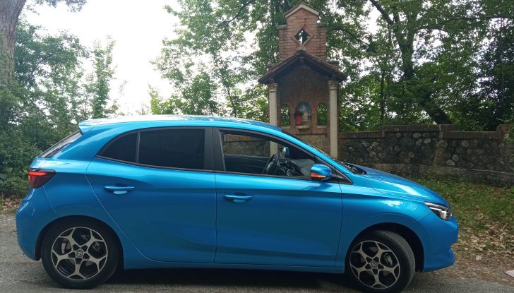 MG3 Hybrid+ prova su strada, prezzi e prestazioni - Foto 10 di 17