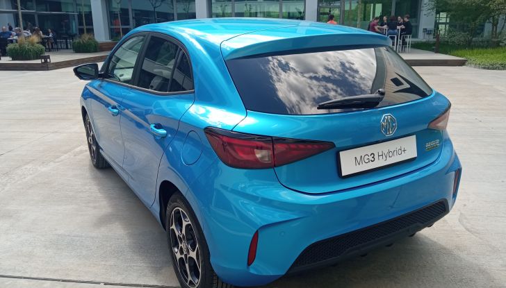 MG3 Hybrid+ prova su strada, prezzi e prestazioni - Foto 3 di 17