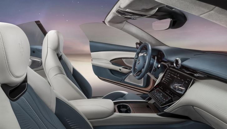 Maserati GranCabrio Folgore: caratteristiche, design, abitacolo, motore, prestazioni e autonomia - Foto 2 di 61