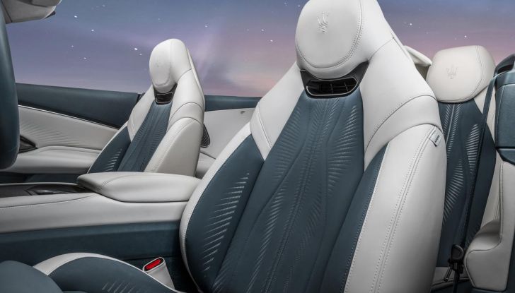 Maserati GranCabrio Folgore: caratteristiche, design, abitacolo, motore, prestazioni e autonomia - Foto 3 di 61