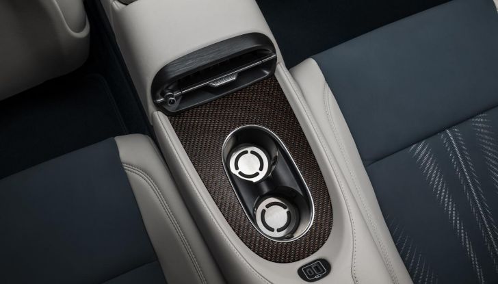 Maserati GranCabrio Folgore: caratteristiche, design, abitacolo, motore, prestazioni e autonomia - Foto 26 di 61