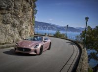 Maserati GranCabrio Folgore: caratteristiche, design, abitacolo, motore, prestazioni e autonomia