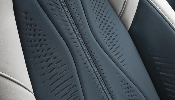 Maserati GranCabrio Folgore: caratteristiche, design, abitacolo, motore, prestazioni e autonomia - Foto 47 di 61