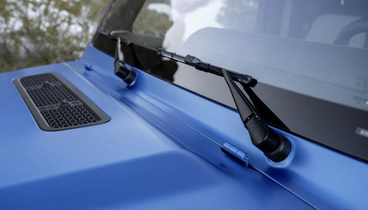 Mercedes Classe G elettrico: caratteristiche, design, abitacolo, motori, autonomia e prezzi - Foto 23 di 120