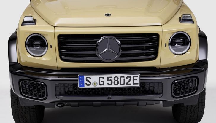 Mercedes Classe G elettrico: caratteristiche, design, abitacolo, motori, autonomia e prezzi - Foto 118 di 120