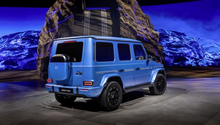 Mercedes Classe G elettrico: caratteristiche, design, abitacolo, motori, autonomia e prezzi - Foto 105 di 120