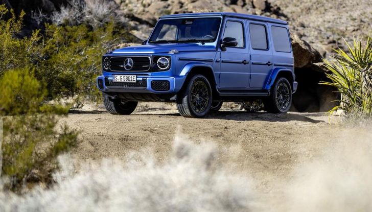 Mercedes Classe G elettrico: caratteristiche, design, abitacolo, motori, autonomia e prezzi - Foto 13 di 120