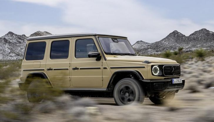 Mercedes Classe G elettrico: caratteristiche, design, abitacolo, motori, autonomia e prezzi - Foto 39 di 120