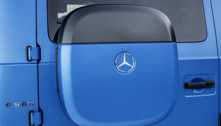 Mercedes Classe G elettrico: caratteristiche, design, abitacolo, motori, autonomia e prezzi - Foto 18 di 120