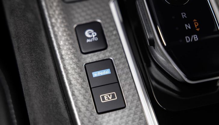 Nissan Qashqai 2024: caratteristiche, abitacolo, motori, design e novità - Foto 87 di 120