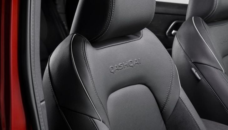 Nissan Qashqai 2024: caratteristiche, abitacolo, motori, design e novità - Foto 72 di 120