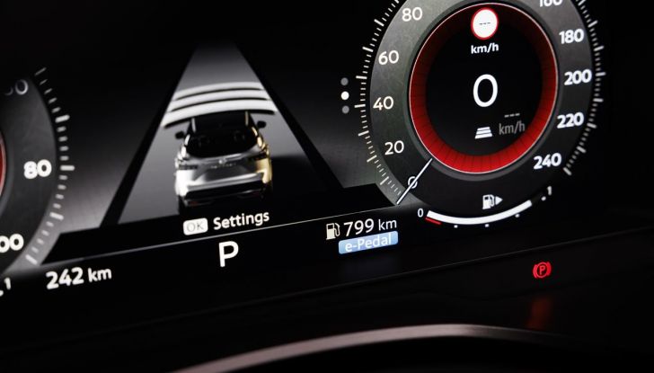 Nissan Qashqai 2024: caratteristiche, abitacolo, motori, design e novità - Foto 110 di 120