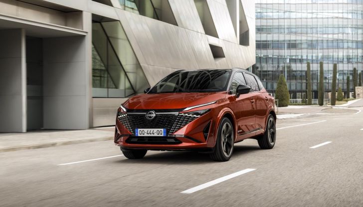 Nissan Qashqai 2024: caratteristiche, abitacolo, motori, design e novità - Foto 15 di 120