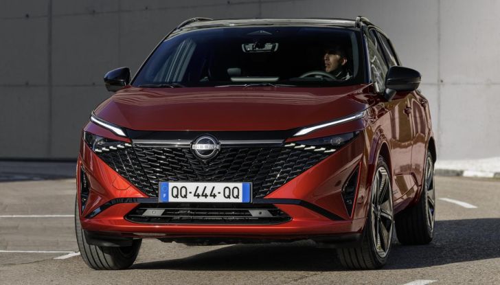 Nissan Qashqai 2024: caratteristiche, abitacolo, motori, design e novità - Foto 8 di 120