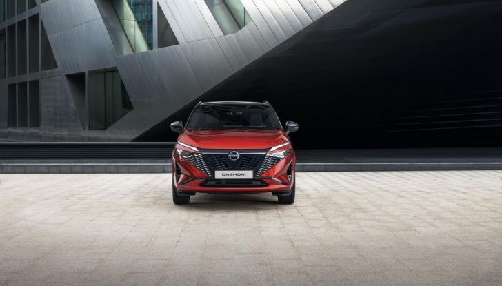 Nissan Qashqai 2024: caratteristiche, abitacolo, motori, design e novità - Foto 37 di 120