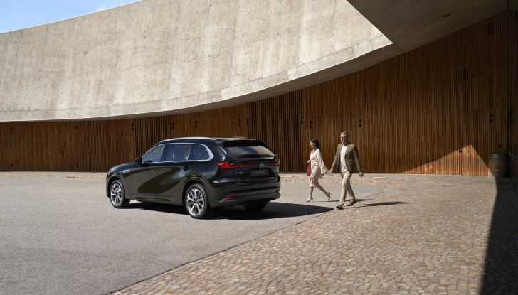 Mazda CX-80 2024: motori, allestimenti e prezzi - Foto 67 di 120