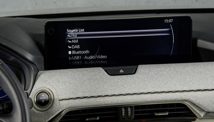 Mazda CX-80 2024: motori, allestimenti e prezzi - Foto 117 di 120