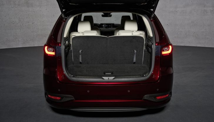 Mazda CX-80 2024: motori, allestimenti e prezzi - Foto 113 di 120