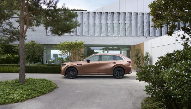 Mazda CX-80 2024: motori, allestimenti e prezzi - Foto 81 di 120