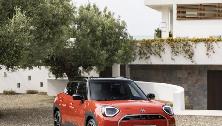 Nuova Mini Aceman: caratteristiche, design, abitacolo, versioni, motori e autonomia - Foto 2 di 134