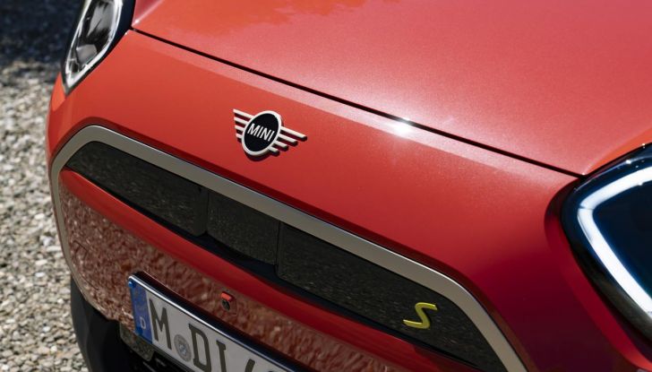 Nuova Mini Aceman: caratteristiche, design, abitacolo, versioni, motori e autonomia - Foto 93 di 134