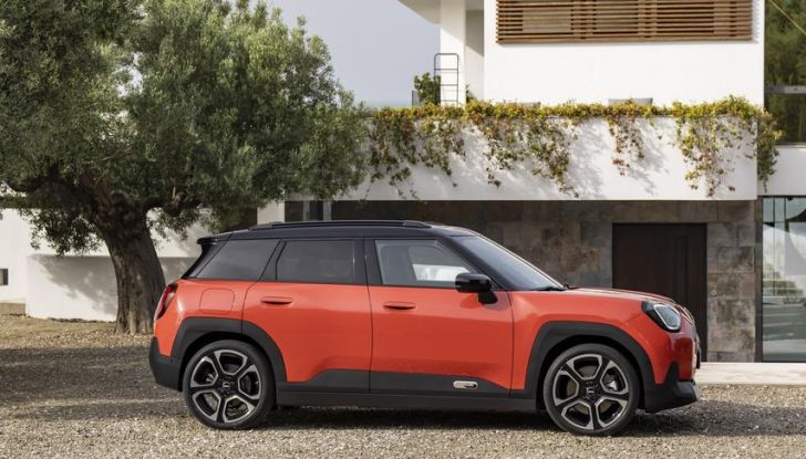 Nuova Mini Aceman: caratteristiche, design, abitacolo, versioni, motori e autonomia - Foto 13 di 134