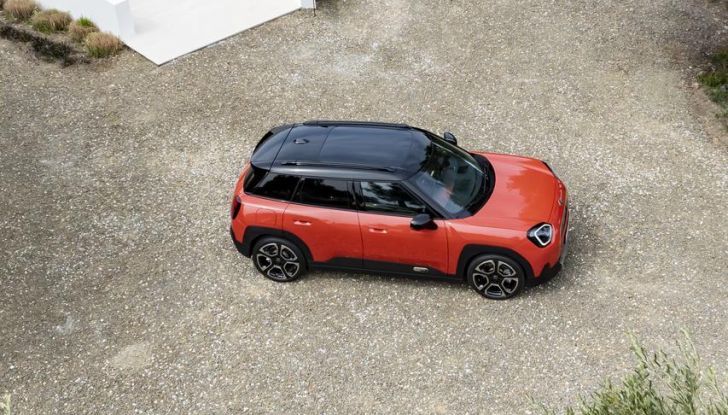 Nuova Mini Aceman: caratteristiche, design, abitacolo, versioni, motori e autonomia - Foto 26 di 134