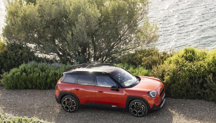 Nuova Mini Aceman: caratteristiche, design, abitacolo, versioni, motori e autonomia - Foto 54 di 134
