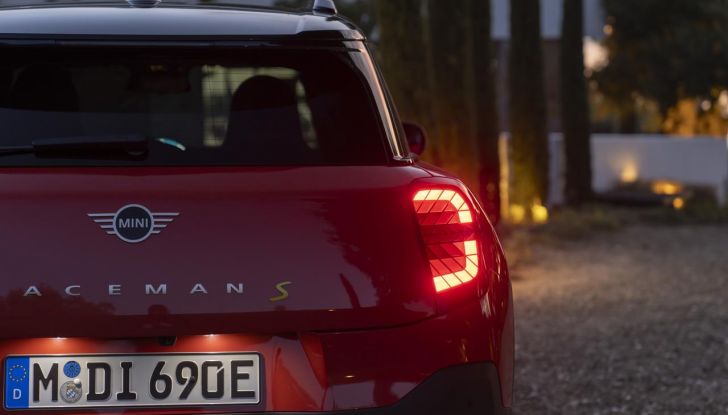 Nuova Mini Aceman: caratteristiche, design, abitacolo, versioni, motori e autonomia - Foto 74 di 134