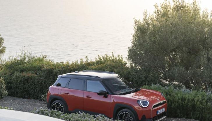 Nuova Mini Aceman: caratteristiche, design, abitacolo, versioni, motori e autonomia - Foto 32 di 134