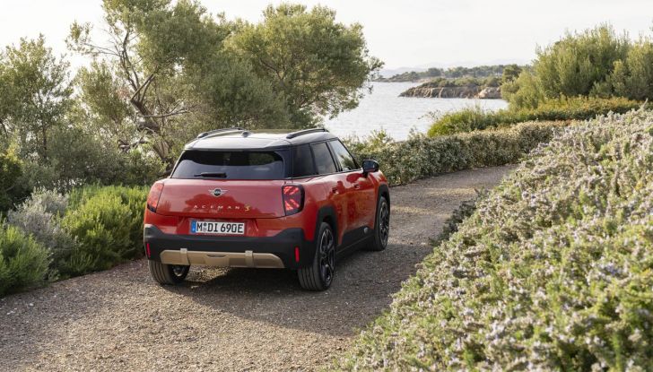 Nuova Mini Aceman: caratteristiche, design, abitacolo, versioni, motori e autonomia - Foto 56 di 134