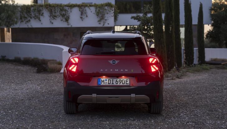 Nuova Mini Aceman: caratteristiche, design, abitacolo, versioni, motori e autonomia - Foto 70 di 134