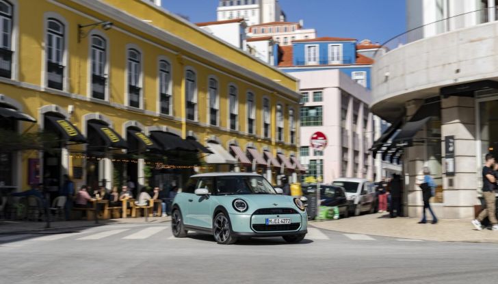 Mini Cooper S: svelato il nuovo allestimento Classic - Foto 2 di 48