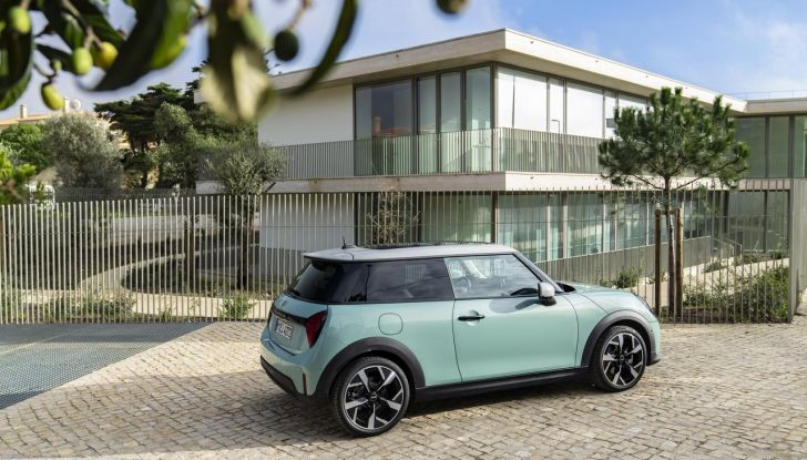 Mini Cooper S: svelato il nuovo allestimento Classic - Foto 25 di 48