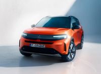 Opel Frontera 2025: prime immagini ufficiali del nuovo SUV