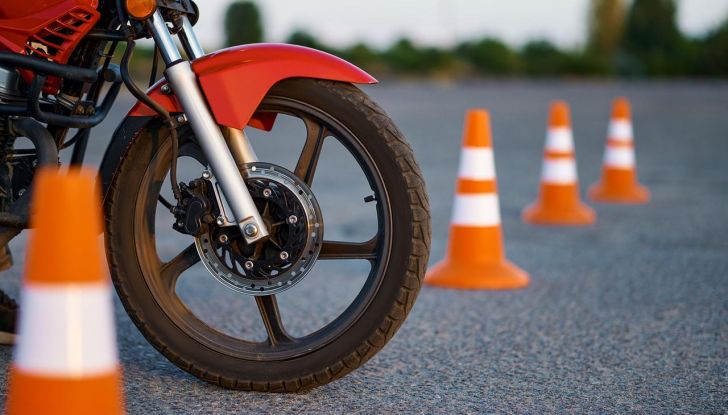 Patente moto categoria A A1 A2 AM