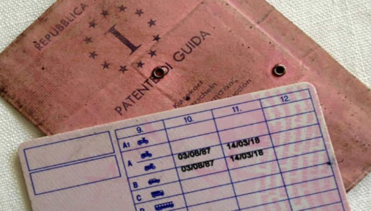 Patente moto categoria A, A1, A2, AM: regole, costi, differenze - Foto 7 di 13