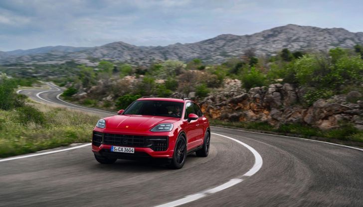Porsche Cayenne GTS: caratteristiche, design, abitacolo, motore, prestazioni e prezzi - Foto 19 di 24