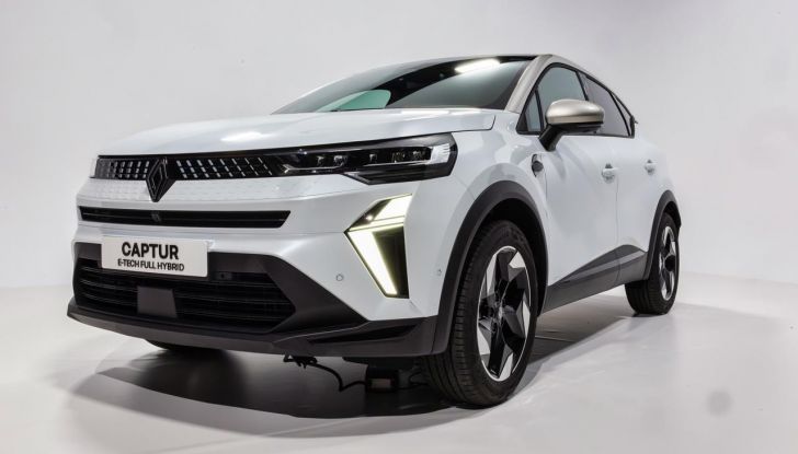 Renault Captur 2025: caratteristiche, design, abitacolo, motori e allestimenti - Foto 107 di 136