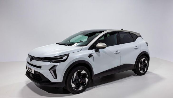 Renault Captur 2025: caratteristiche, design, abitacolo, motori e allestimenti - Foto 122 di 136