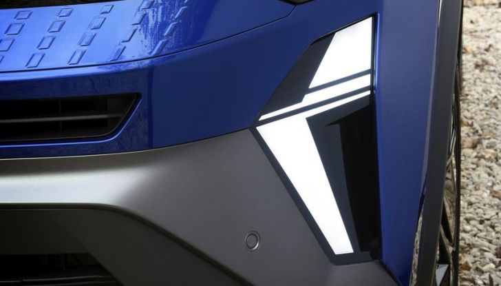 Renault Captur 2025: caratteristiche, design, abitacolo, motori e allestimenti - Foto 72 di 136