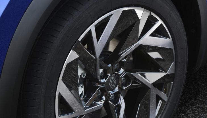 Renault Captur 2025: caratteristiche, design, abitacolo, motori e allestimenti - Foto 71 di 136