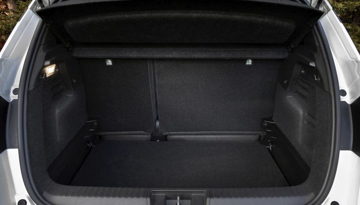 Renault Captur 2025: caratteristiche, design, abitacolo, motori e allestimenti - Foto 8 di 136