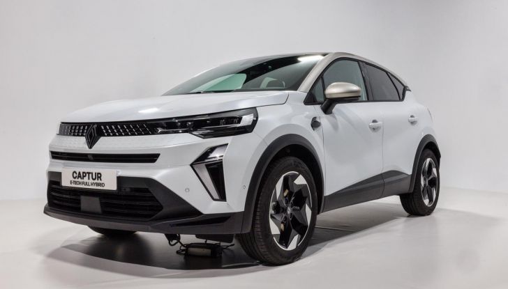 Renault Captur 2025: caratteristiche, design, abitacolo, motori e allestimenti - Foto 127 di 136