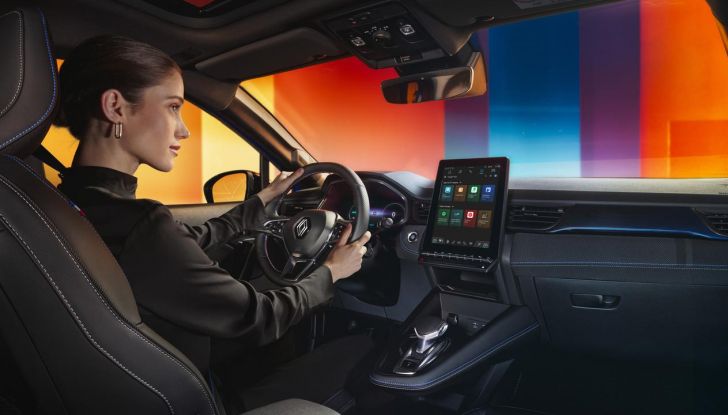 Renault Captur 2025: caratteristiche, design, abitacolo, motori e allestimenti - Foto 89 di 136